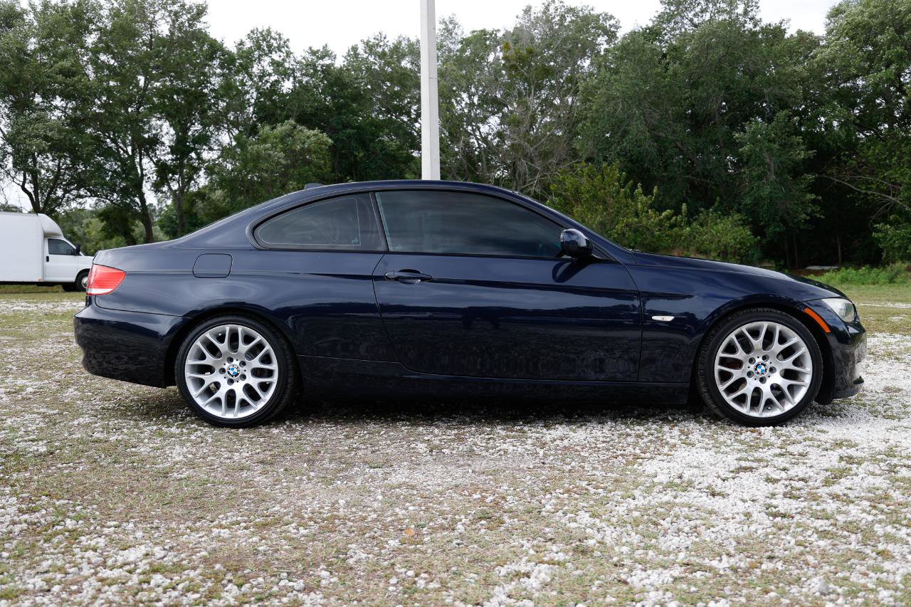 Used 2010 BMW 328i Coupe w/ Premium Pkg image 12