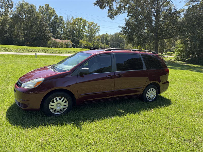 Used 2005 Toyota Sienna CE w/ CE Pkg 1 FWD image 7