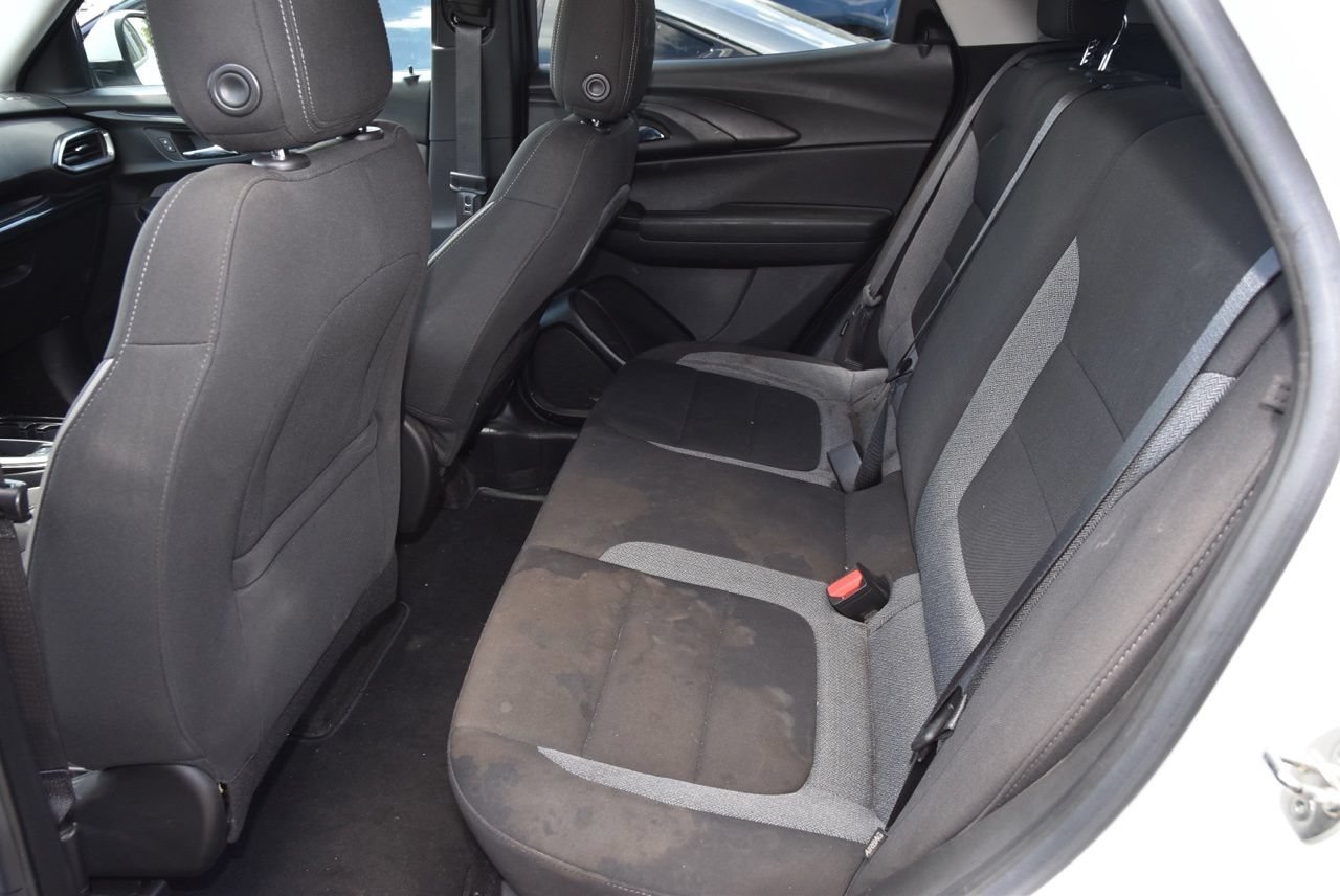 Used 2023 Chevrolet TrailBlazer LT FWD image 11