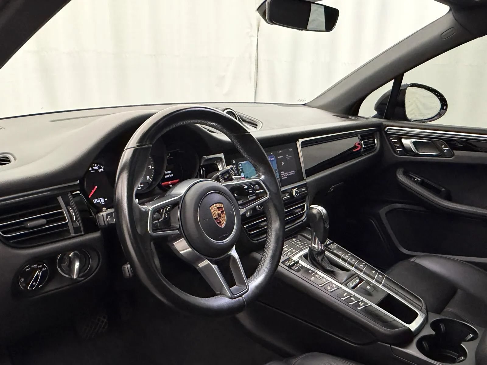Used 2020 Porsche Macan S AWD/4WD image 13
