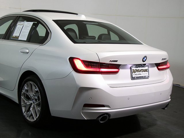 Used 2025 BMW 330i xDrive Sedan image 11
