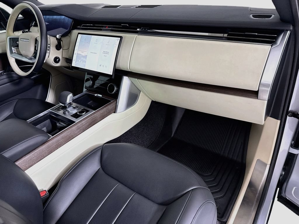 Used 2023 Land Rover Range Rover SE AWD/4WD image 17