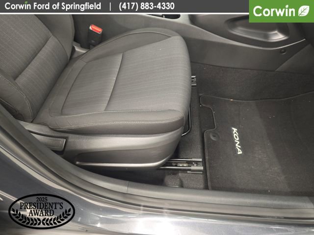 Used 2023 Hyundai Kona SEL FWD image 10