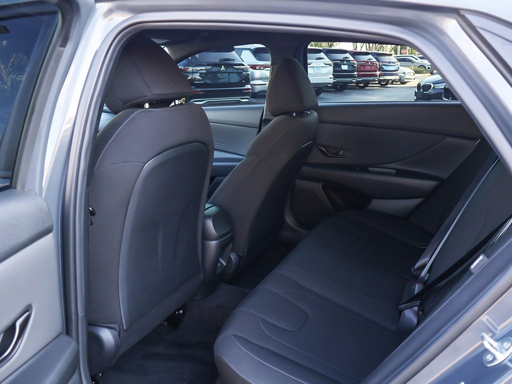Used 2025 Hyundai Elantra Sport w/ Cargo Package image 29
