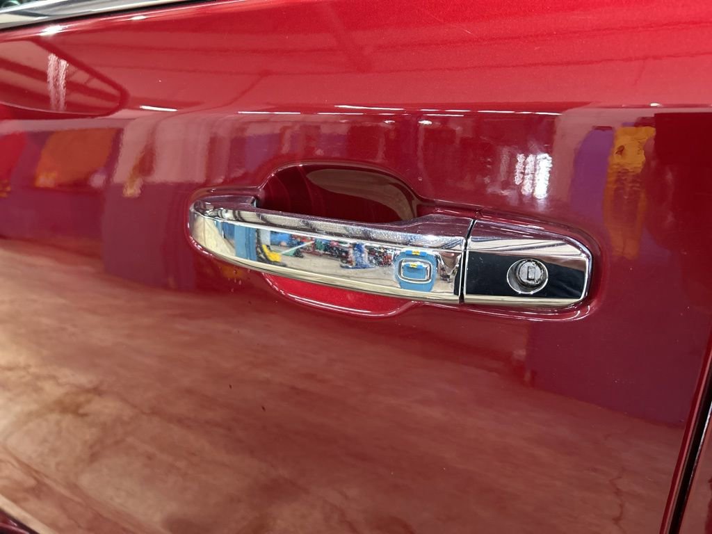 Used 2019 Chevrolet Silverado 1500 High Country w/ Z71 Off-Road Package AWD/4WD image 19