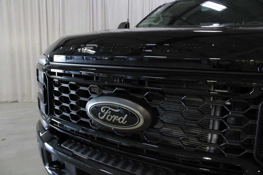 New 2026 Ford F250 XLT w/ XLT Premium Package AWD/4WD image 33