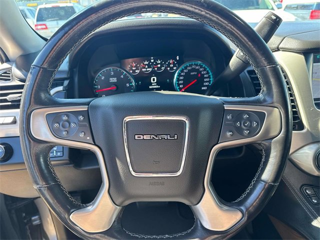 Used 2020 GMC Yukon XL Denali w/ Denali Premium Package image 29