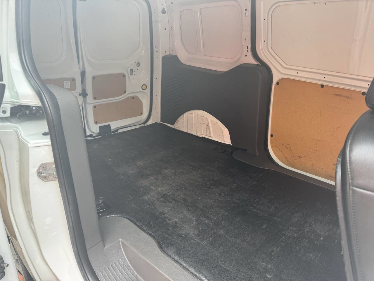 Used 2019 Ford Transit Connect XL image 15