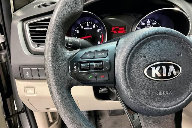 Used 2016 Kia Sedona L FWD image 12