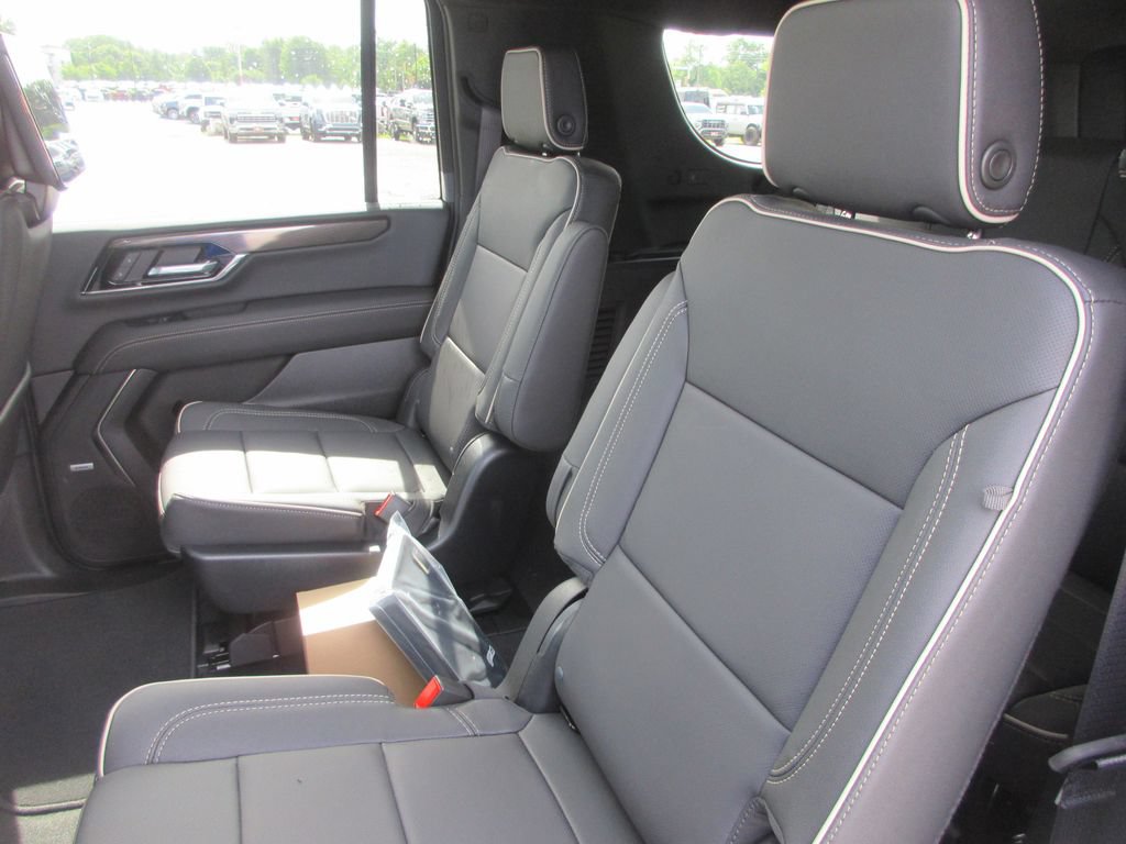 New 2026 GMC Yukon XL Elevation w/ Elevation Premium Package AWD/4WD image 12