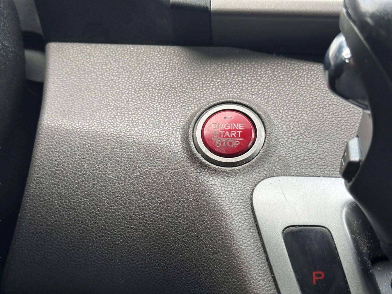 Used 2016 Honda Odyssey Touring Elite image 12