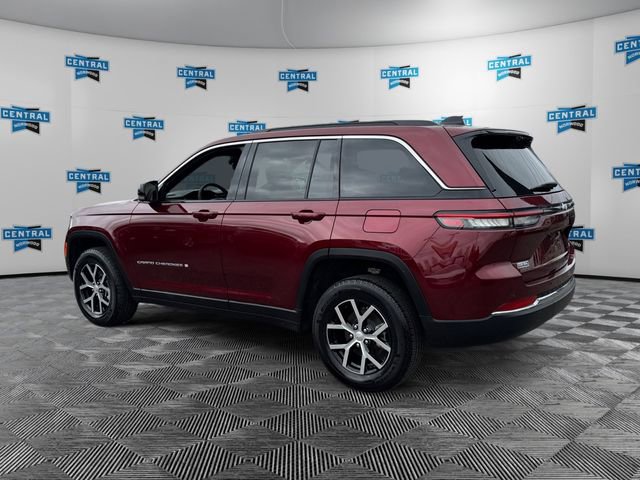Certified 2025 Jeep Grand Cherokee Limited w/ Luxury Tech Group II image 4