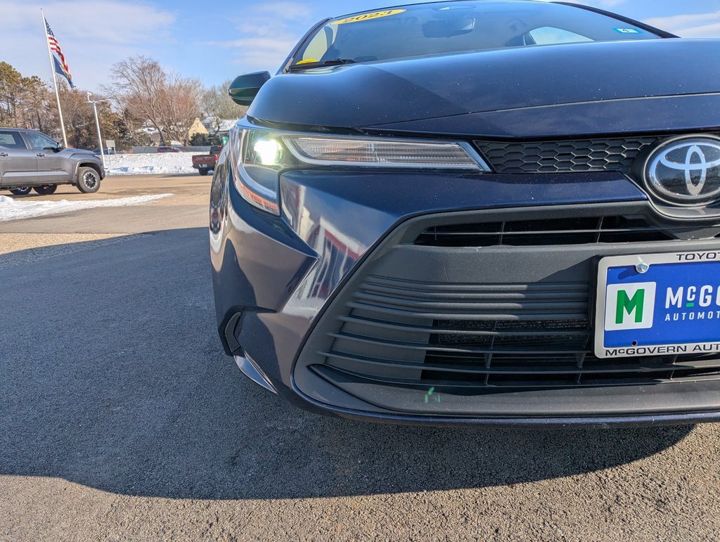 Used 2023 Toyota Corolla LE w/ Carpet Mat Package (TMS) image 10