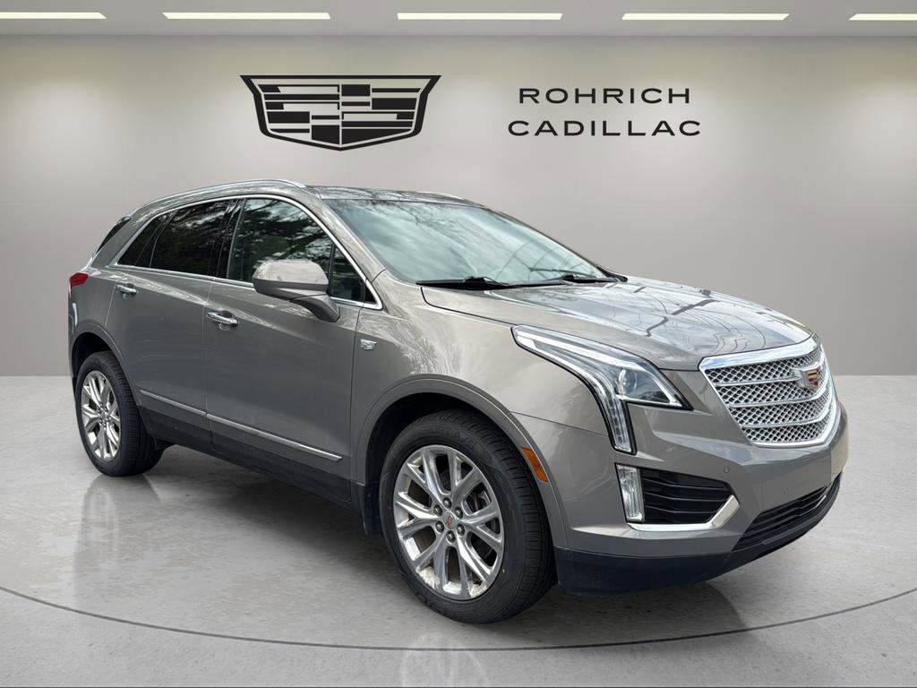 Used 2019 Cadillac XT5 Luxury w/ LPO, Radiant Package AWD/4WD image 3