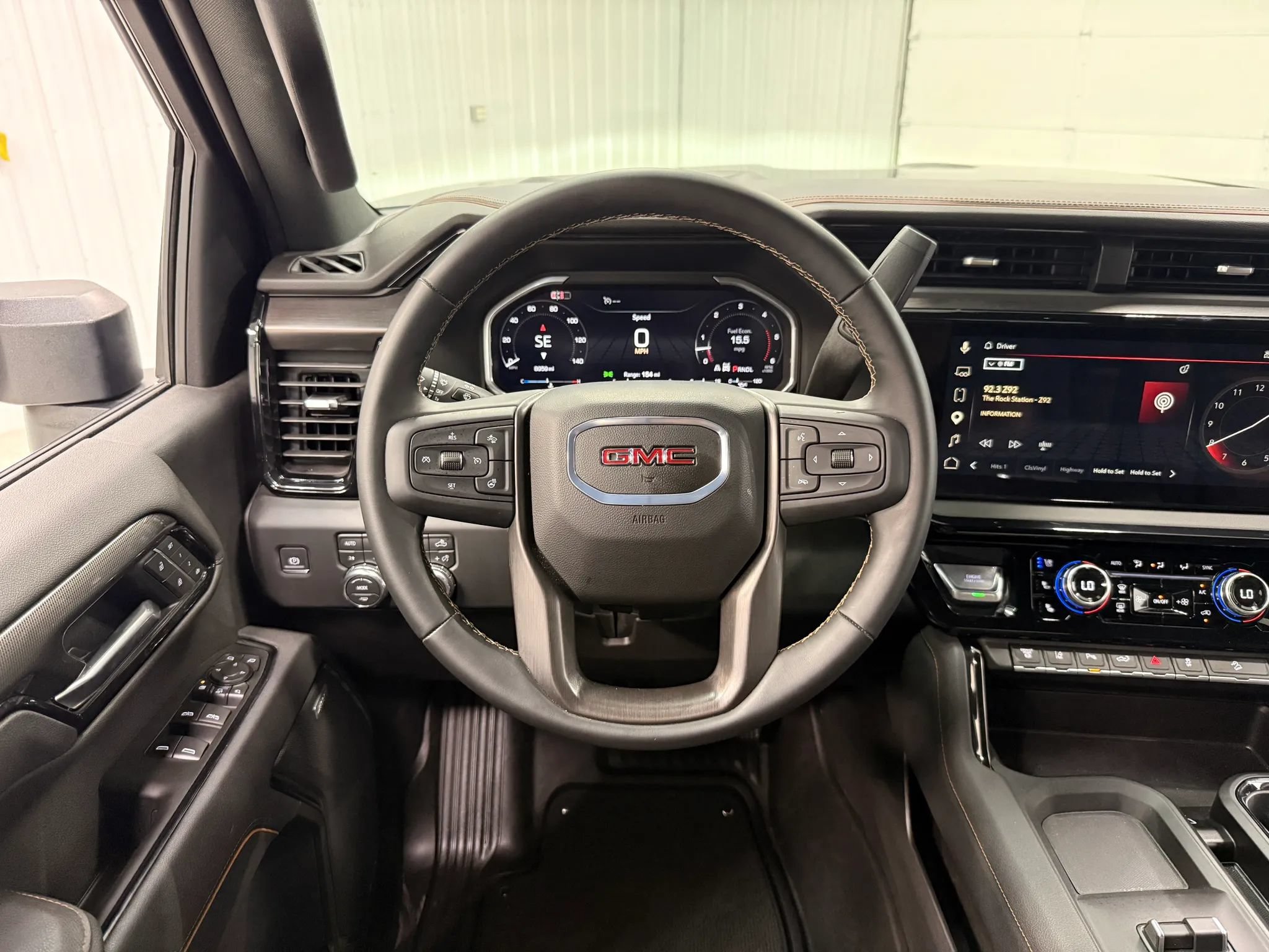 Used 2026 GMC Sierra 2500 AT4 AWD/4WD image 18