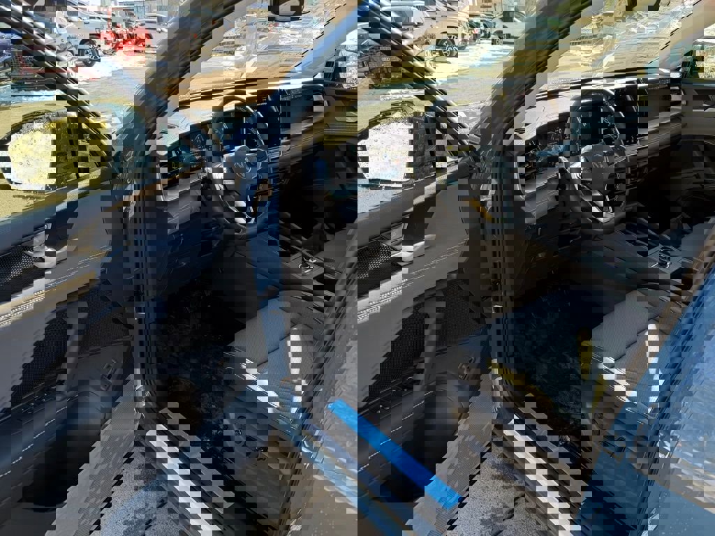 New 2026 Volkswagen Tiguan SE image 18