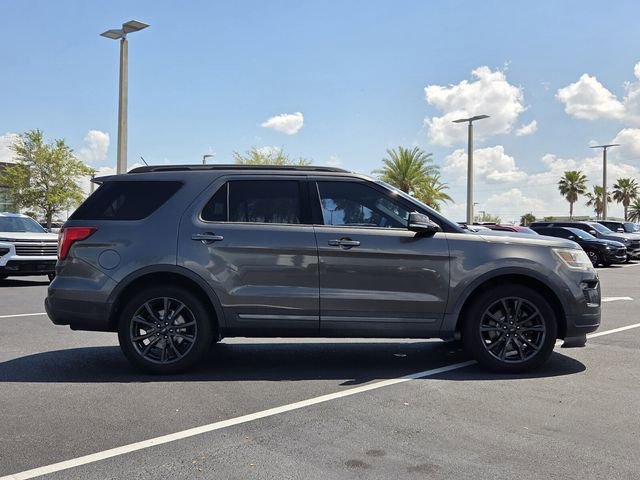 Used 2019 Ford Explorer XLT w/ Equipment Group 202A image 7