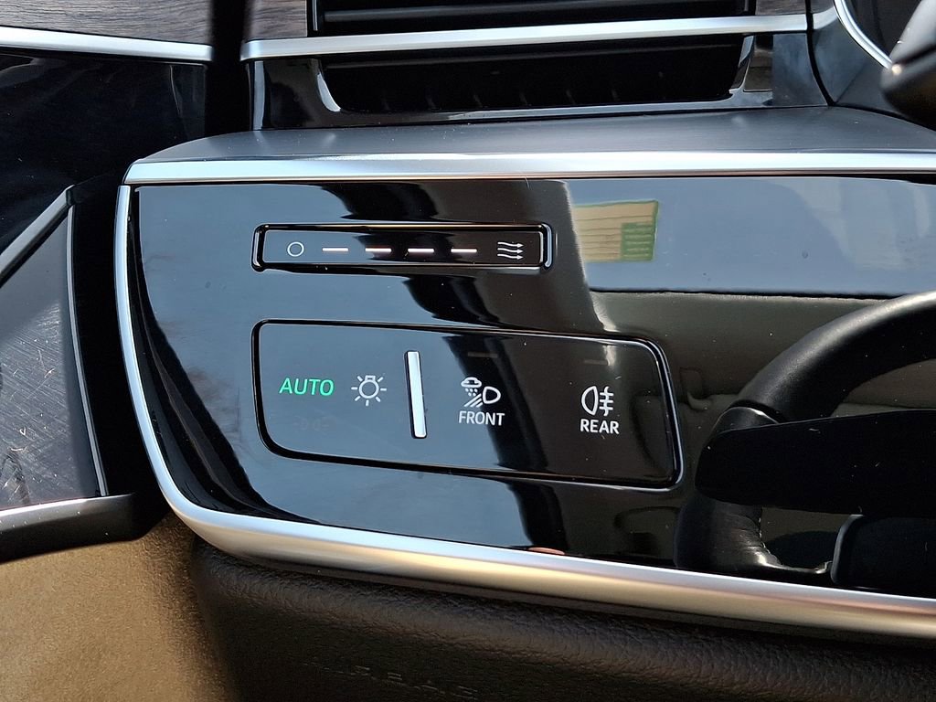 Certified 2024 Audi A8 L 3.0T w/ Luxury Package image 26