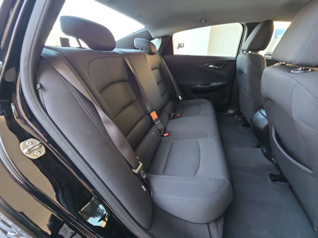 Used 2025 Chevrolet Malibu RS FWD image 28