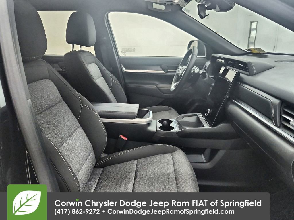 Used 2026 GMC Terrain Elevation image 31