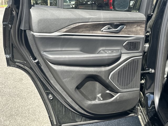 New 2026 Jeep Grand Cherokee Limited w/ Limited Altitude Package AWD/4WD image 23