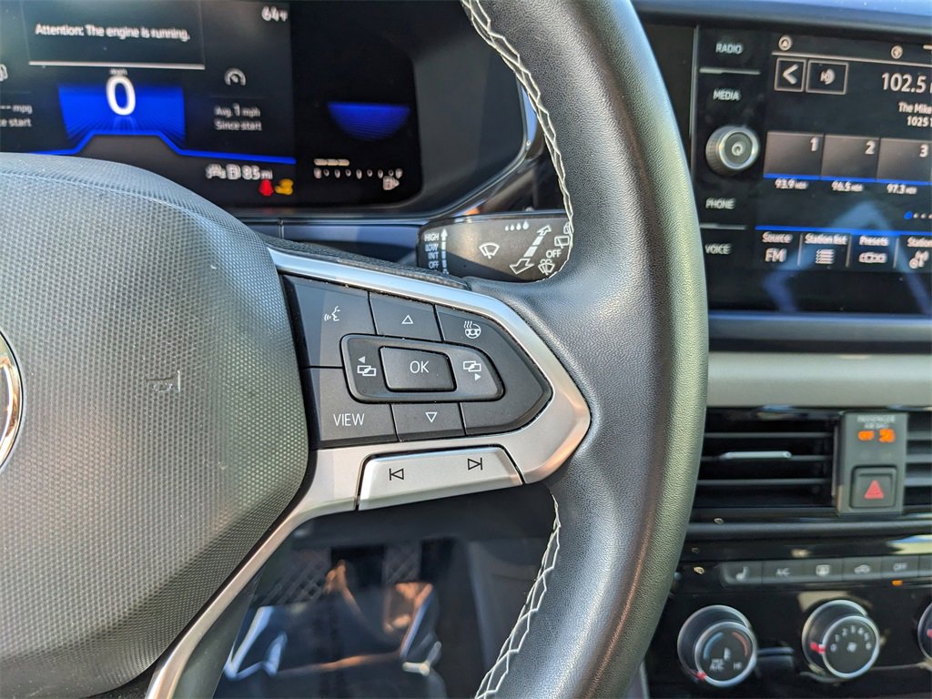 Certified 2023 Volkswagen Taos SE w/ Black Wheel Package image 31