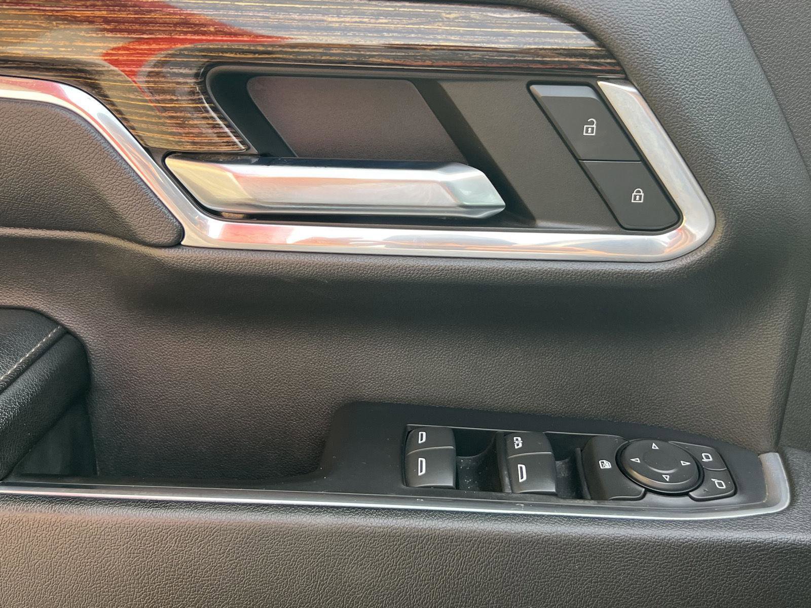 Used 2024 GMC Sierra 2500 SLE image 28