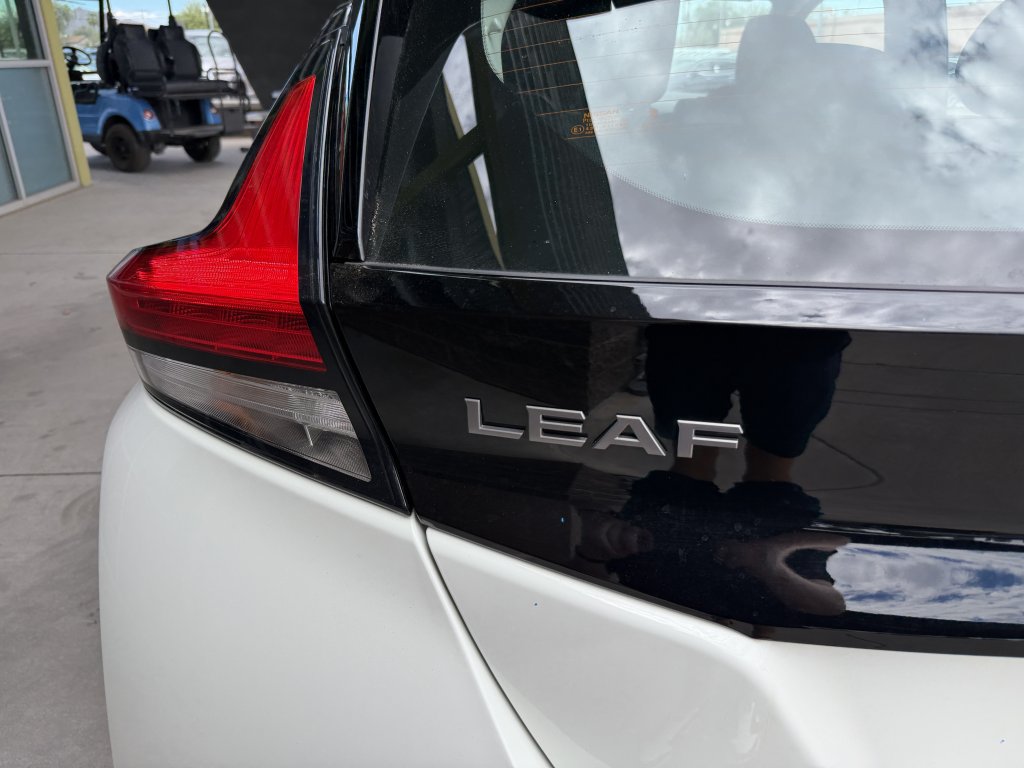 Used 2025 Nissan Leaf S FWD image 14