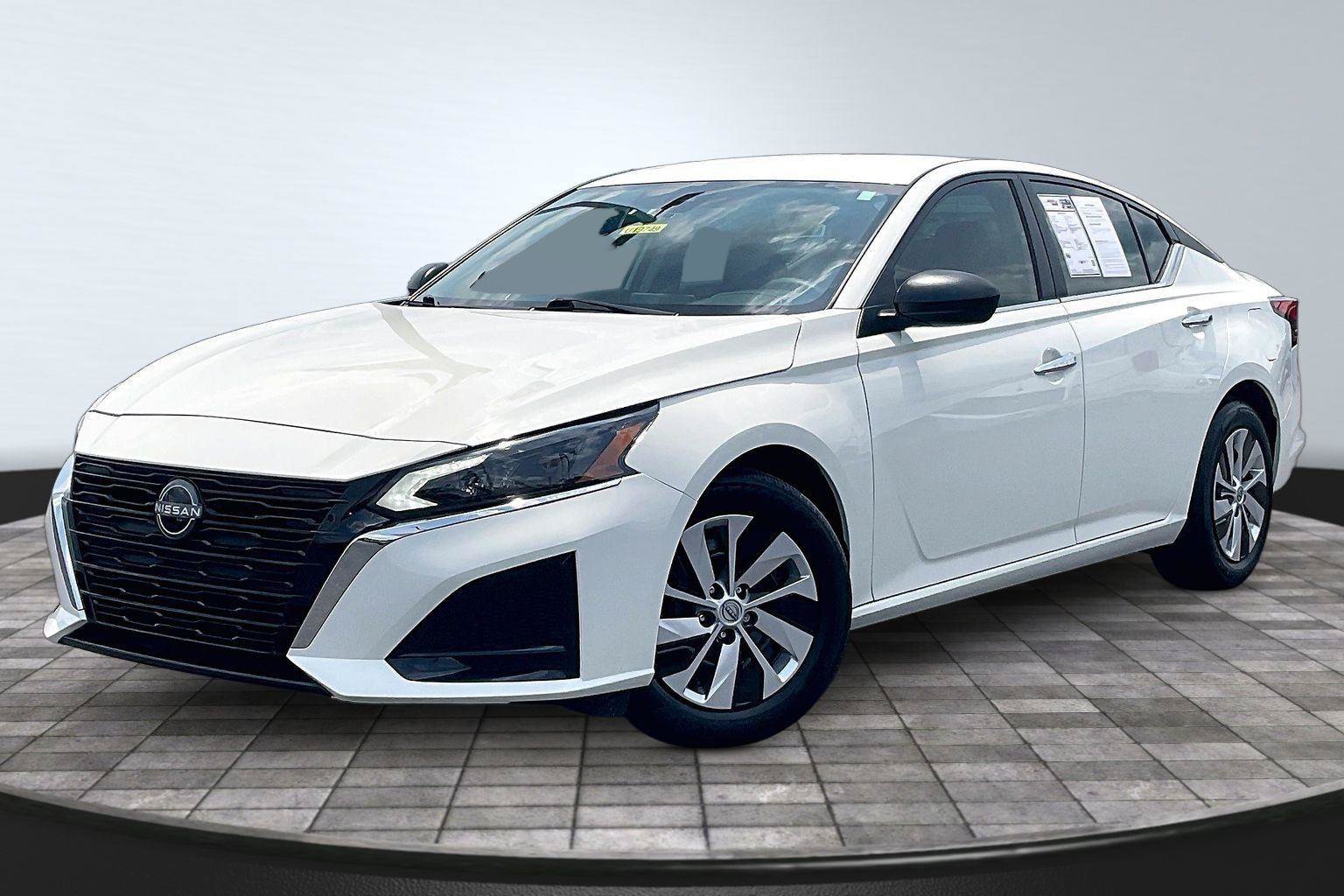 Certified 2025 Nissan Altima 2.5 S FWD image 13