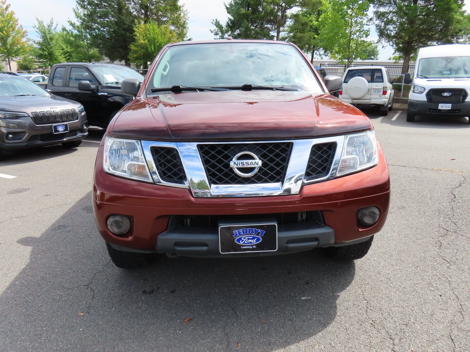 Used 2016 Nissan Frontier SV AWD/4WD image 2