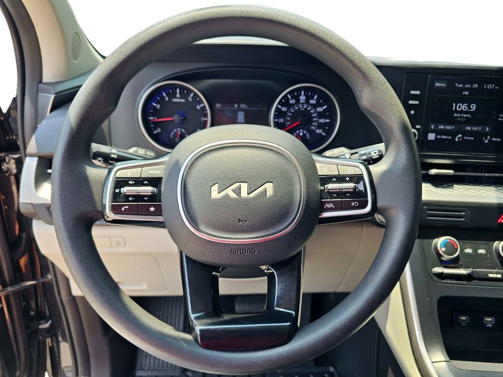 Certified 2023 Kia Carnival LX FWD image 26
