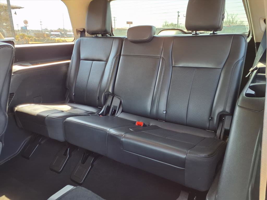 Used 2024 Ford Expedition XLT AWD/4WD image 20