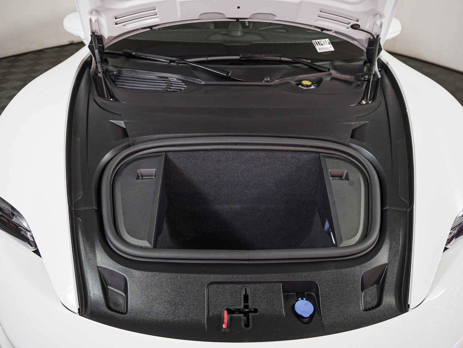 Certified 2022 Porsche Taycan 4S image 23