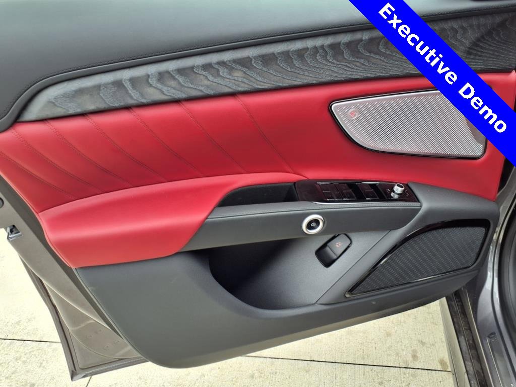 New 2025 Maserati Grecale Modena image 16
