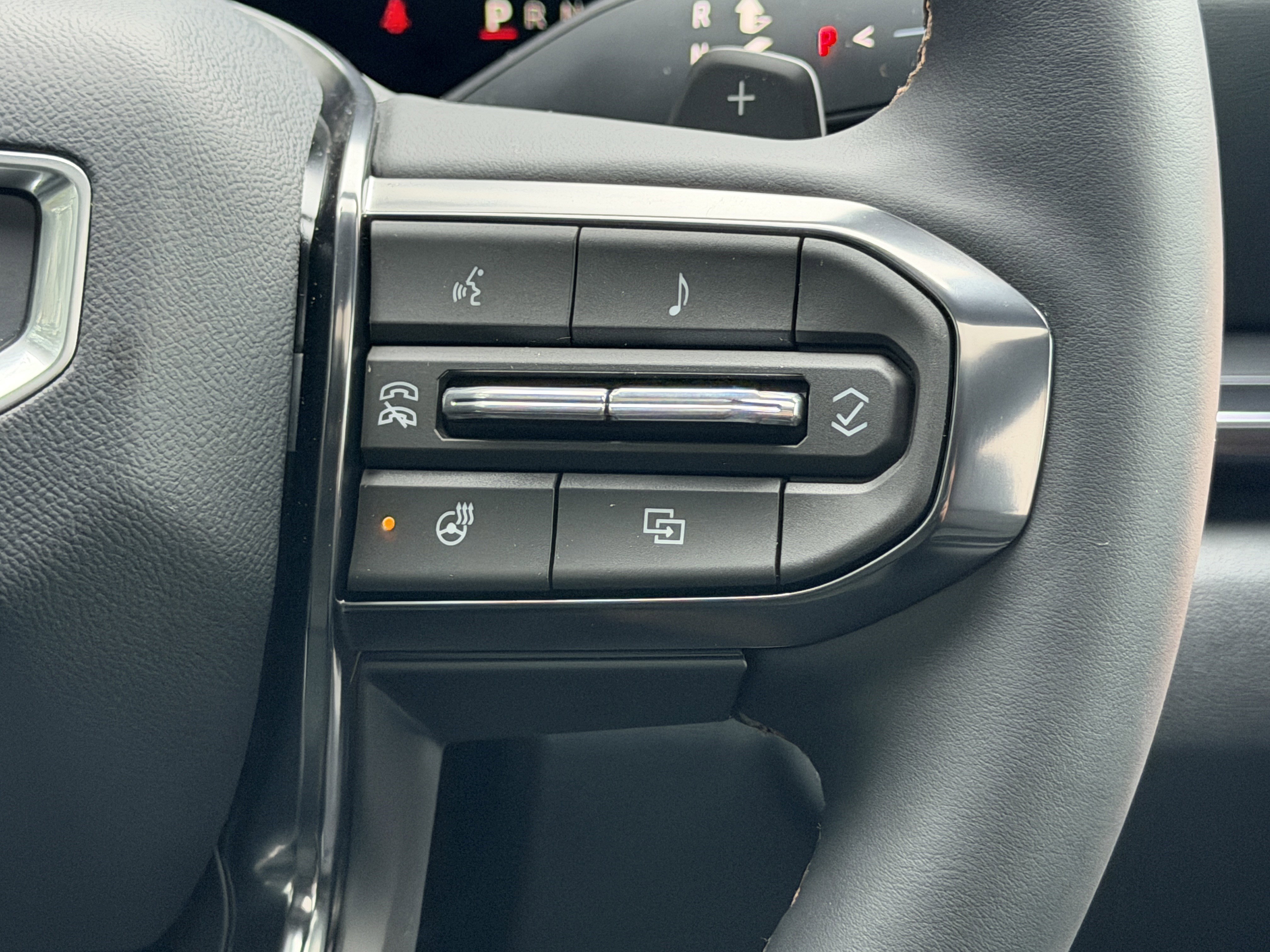 New 2026 GMC Terrain AT4 w/ Technology Package II AWD/4WD image 40