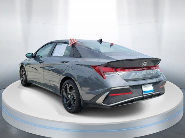 Used 2026 Hyundai Elantra Sport FWD image 3
