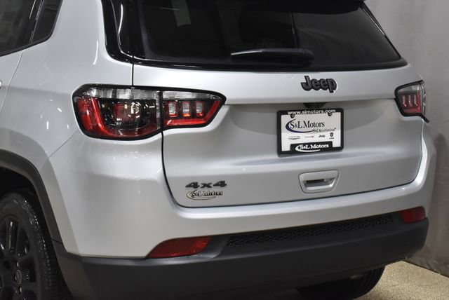New 2026 Jeep Compass Latitude image 9