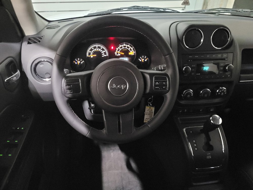 Used 2016 Jeep Patriot Sport w/ Power Value Group AWD/4WD image 22