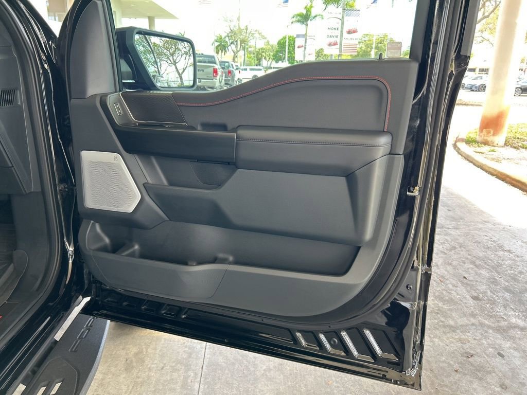 Used 2025 Ford F150 Raptor image 26