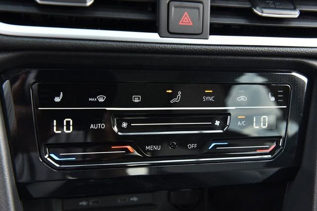 New 2026 Volkswagen Taos SE AWD/4WD image 14