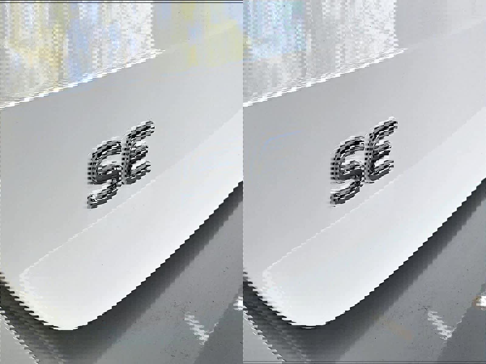 Used 2025 Volkswagen Taos SE w/ Panoramic Sunroof Package image 11