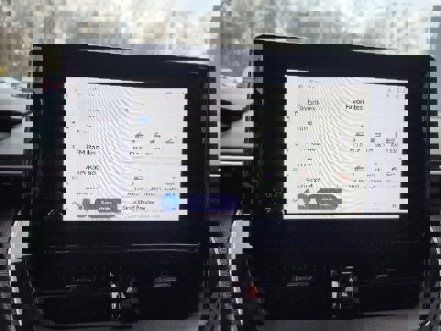 Used 2023 Toyota Corolla LE image 12