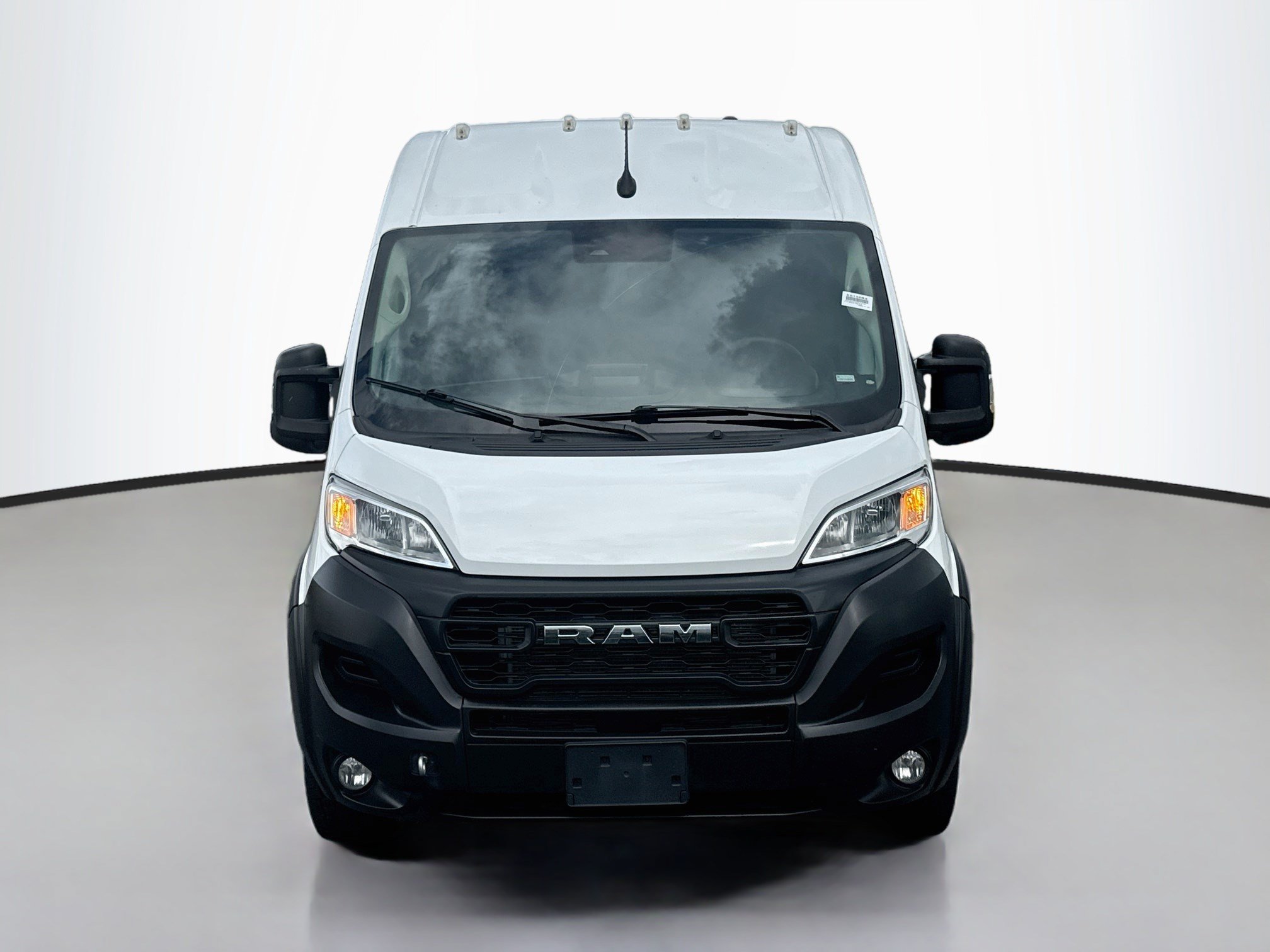 Used 2025 RAM ProMaster 2500 w/ Convenience Group FWD image 2