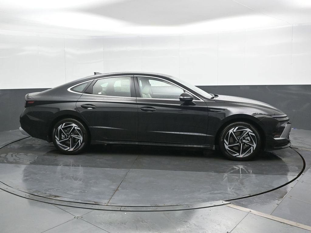 New 2026 Hyundai Sonata SEL AWD/4WD image 3