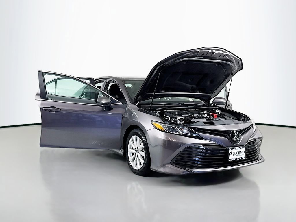 Used 2019 Toyota Camry LE FWD image 16