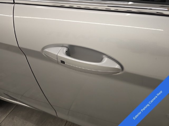 Used 2014 Ford Fiesta Titanium FWD image 8
