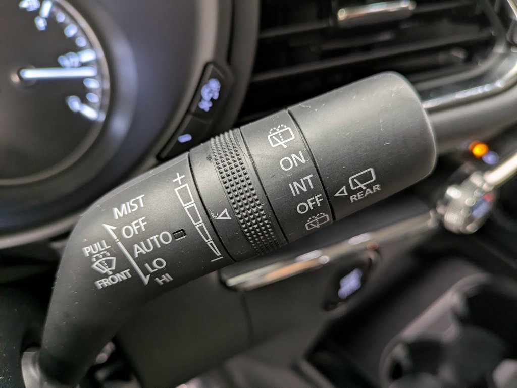 Used 2023 MAZDA CX-30 AWD 2.5 S w/ Preferred Package image 19