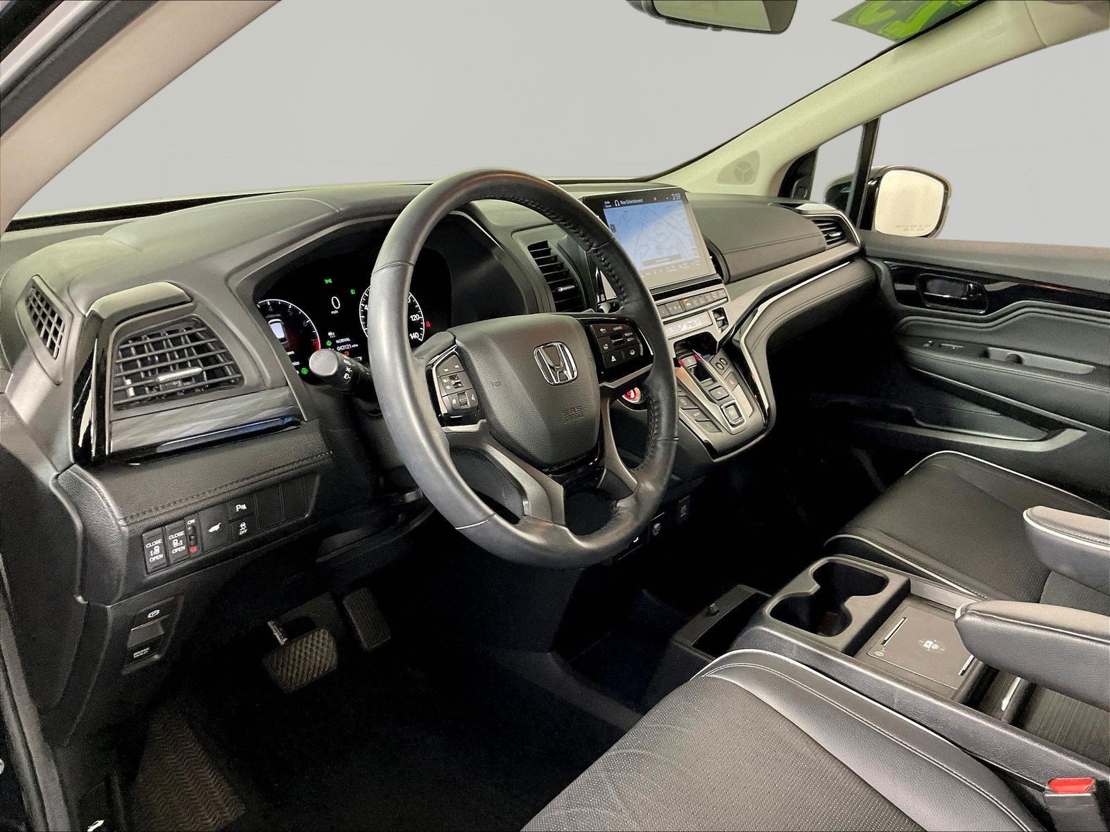 Used 2025 Honda Odyssey Elite image 17