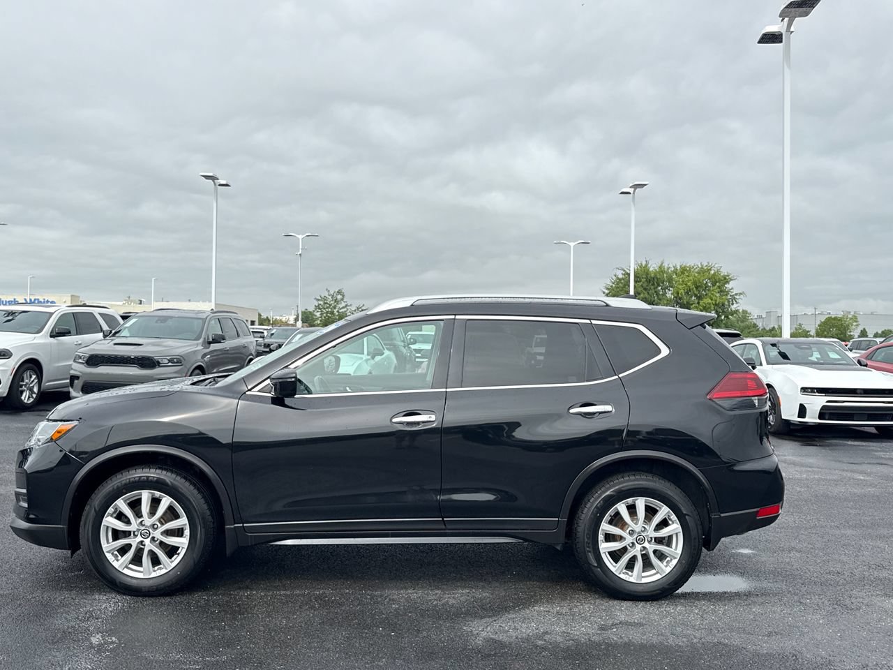 Used 2020 Nissan Rogue S AWD/4WD image 6