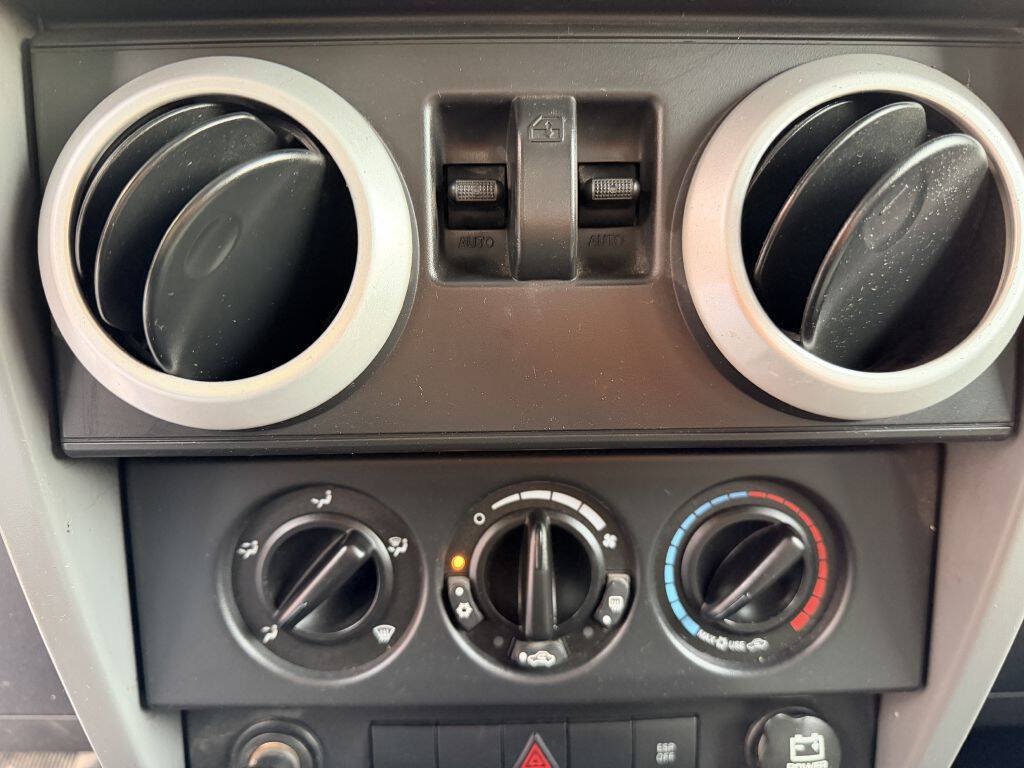 Used 2008 Jeep Wrangler Sahara w/ PWR Convenience Group AWD/4WD image 13